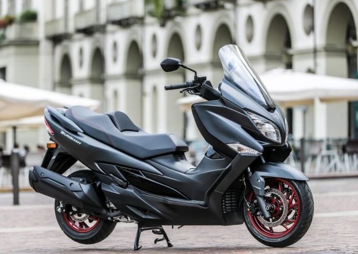 Ilustrasi Suzuki Burgman 400