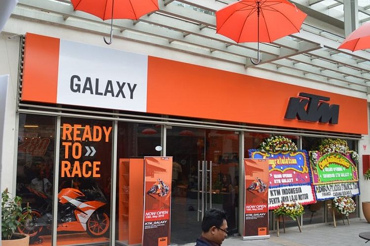 KTM launching Showroom Baru di Galaxy 
