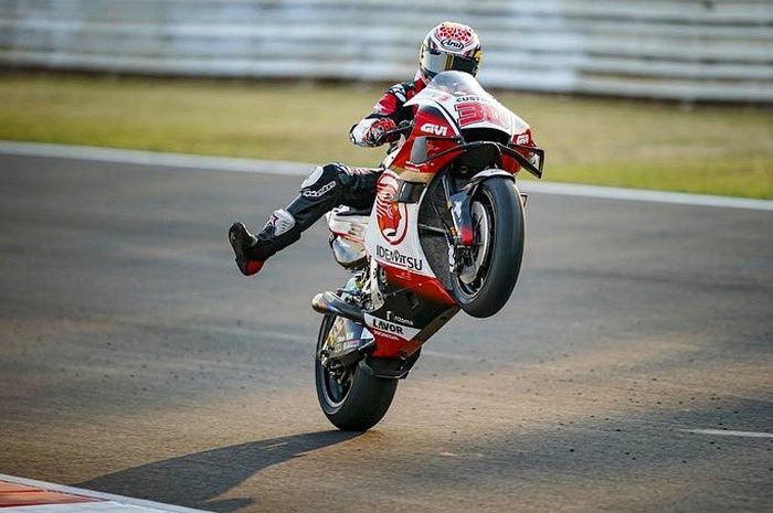 Ilustrasi Takaaki Nakagami