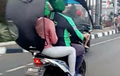Makin Tren, Pro dan Kontra Ada Payung Khusus Motor, Aman atau Enggak Ya?