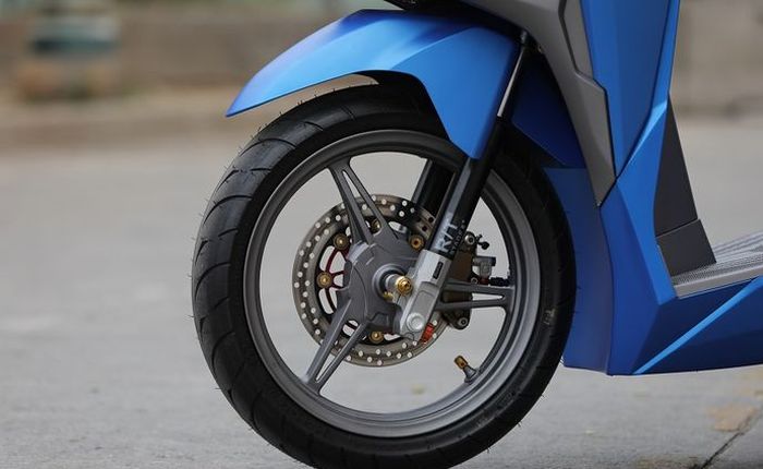 pelek dibikin palang tiga