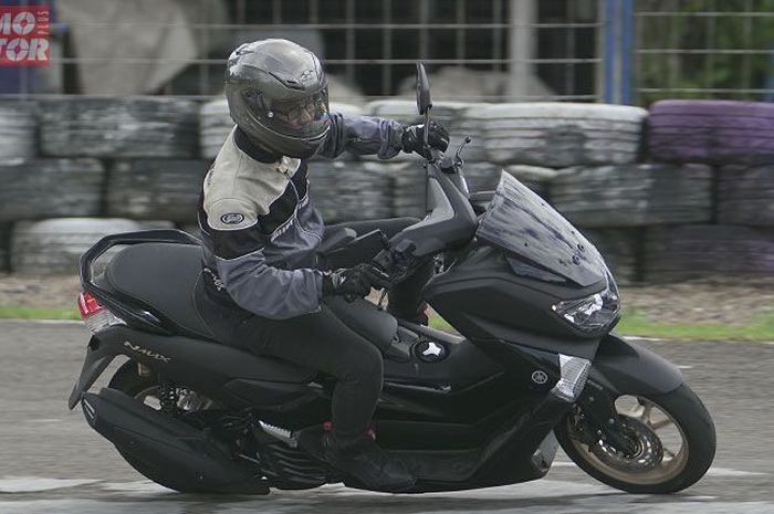 Ilustrasi  Yamaha NMAX