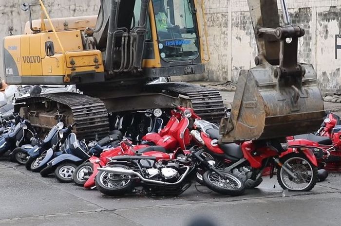 Ratusan motor dihukum mati di Filipina