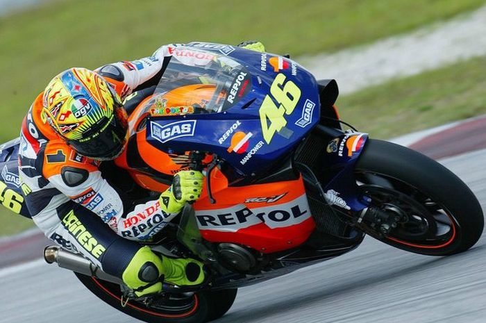 Terungkap! ternyata Honda pernah coba hancurkan Valentino Rossi setelah berpisah di MotoGP 2004, apakah berhasil?