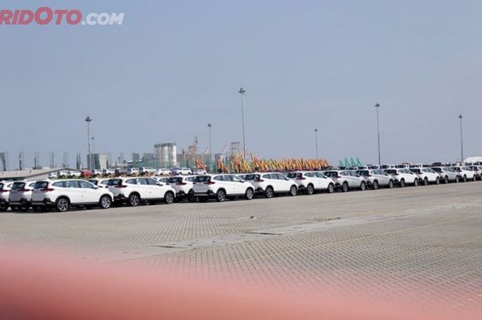 Ilustrasi mobil siap ekspor