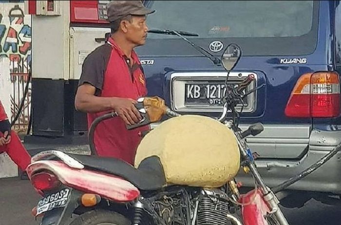 Modifikasi tangki bensin Thunder 125