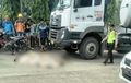 Mengerikan, Pengendara Motor Tewas Usai Terseret Truk Trailer Sejauh 12 Meter di Semarang