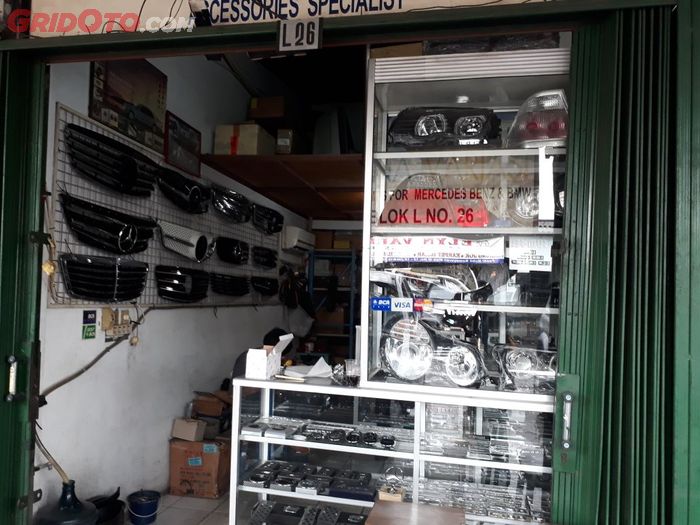 Toko Auto Kencana, Pasar Mobil Kemayoran, Jakarta Pusat