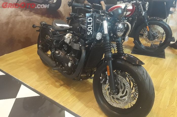 Triumph Bonneville Bobber Black Sudah Laku Terjual