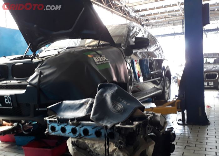 Otoseken Merawat Bmw X5 Berapa Harga Tune Up Dan Spare Partnya Gridoto Com