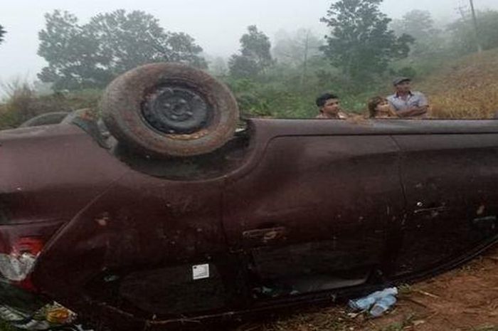 Mobil Suporter Sriwijaya FC alami kecelakaan