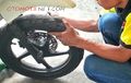 Tips Isi Angin Ban Motor, Awas Benjol! 