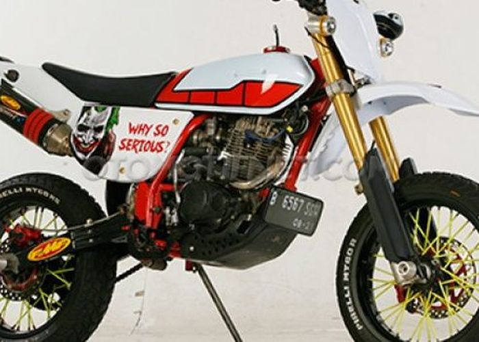Modifikasi Honda Tiger 2000 Jadi Supermoto Klasik Beneran Nih Gridoto Com Modifikasi tiger trail klasik