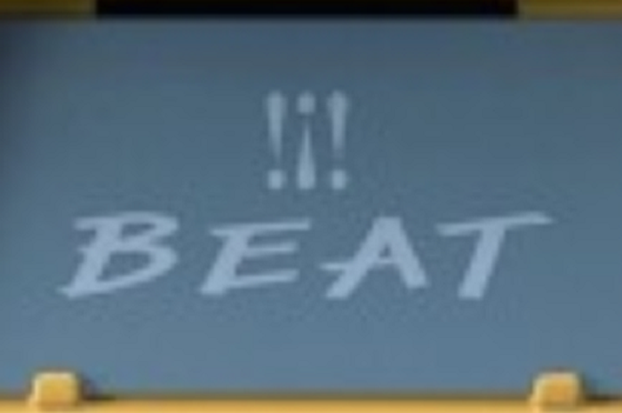 Tulisan Beat pada pelat nomor belakang