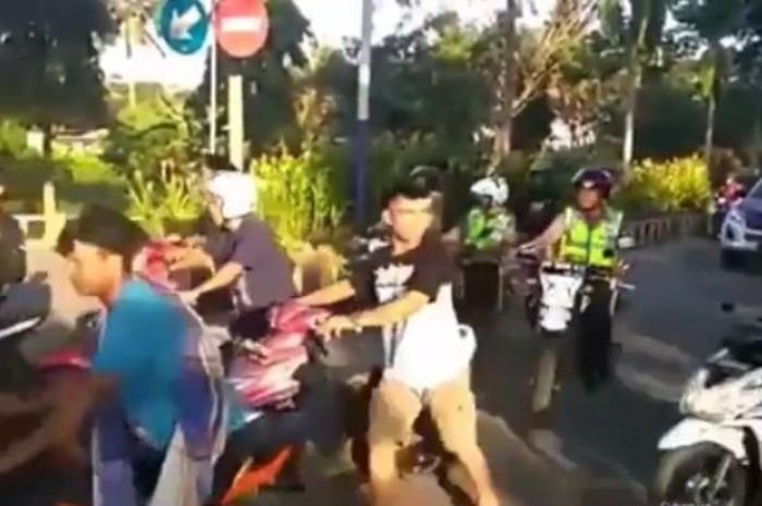 Operasil Gabungan Polres Poliwali Mandar Sulawesi Barat berhasil merazia puluhan motor untuk balapan liar