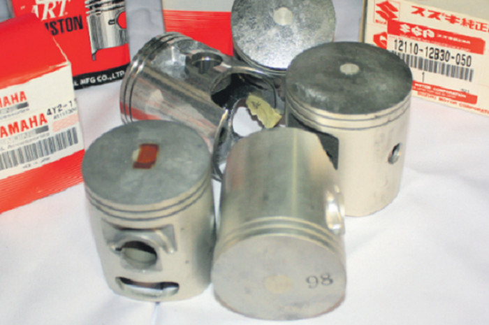 piston Suku Cadang Motor 2-Tak