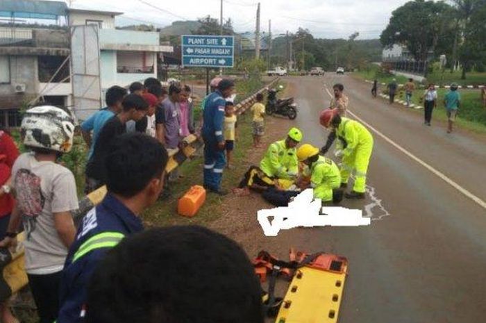 Pelajar SD dan SMP tewas boncengan naik Kawasaki Ninja R