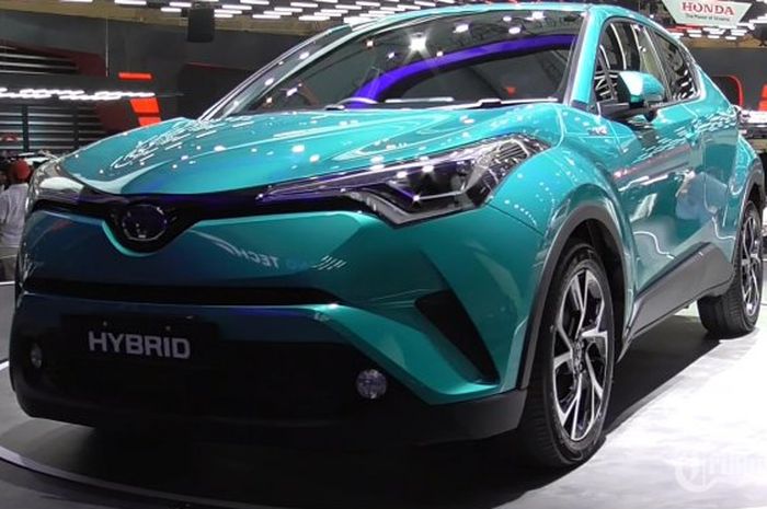 Toyota C-HR Hybrid di ajang GIIAS 2017 