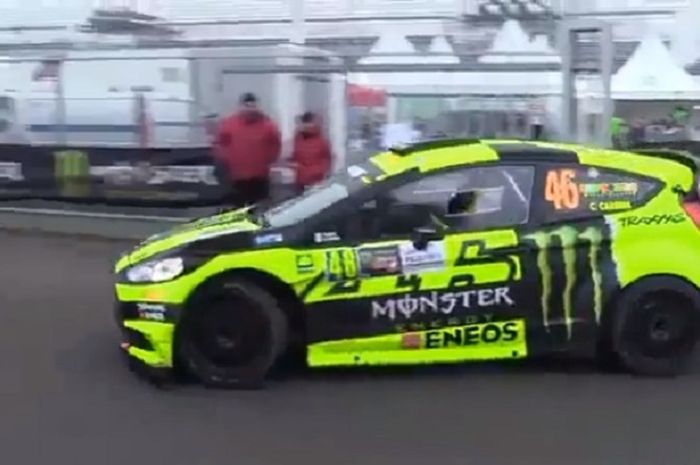 Valentino Rossi mengikuti Monza Rally Show 2017