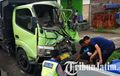 Dua Truk Beradu, Sopir Menjerit Minta Tolong, Orang-Orang Berhenti