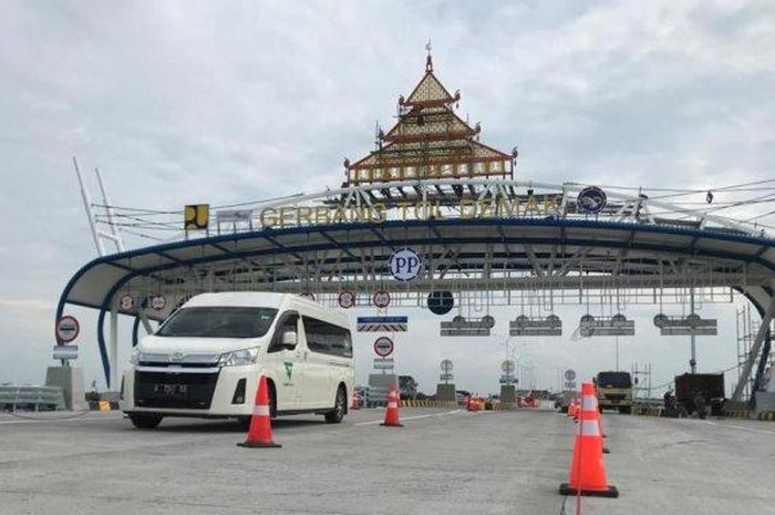 Suasana exit tol Semarang-Demak seksi II