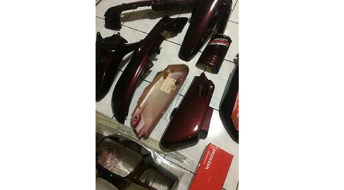 Body set Honda Astrea Grand milik Decky Sastra