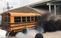 Simak Nih Aksi Gokil Burnout Bus Sekolah