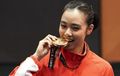 Peraih Medali Emas Asian Games 2018, Lindswell Kwok Terima Confero S dari Wuling