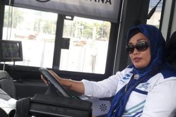 Wah Gaji Sopir Dan Petugas Halte Transjakarta Bakal Lampaui Umr Dki Gridoto Com