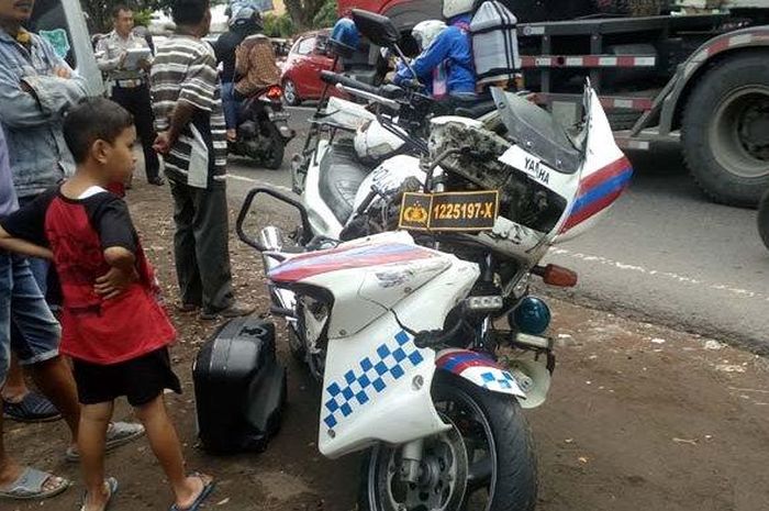 Seorang anggota Patwal Polres Mojokerto tewas kecelakaan lalu lintas setelah ditabrak mobil Pajero Sport