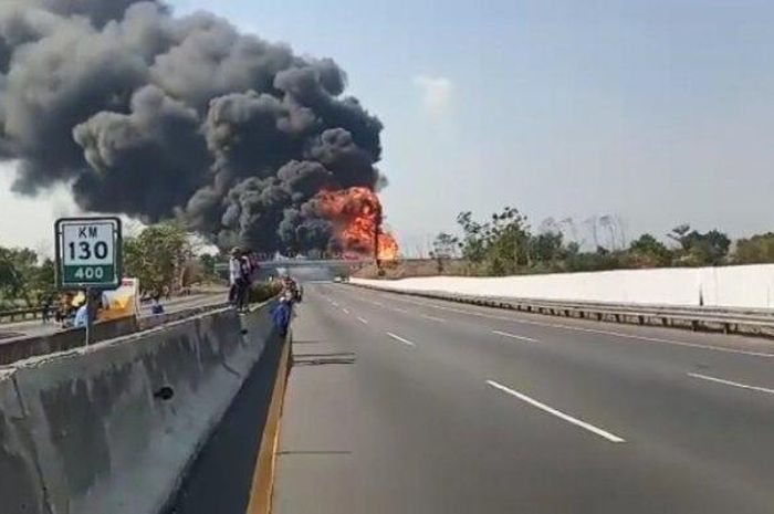 Jalan tol Purbaleunyi   ditutup