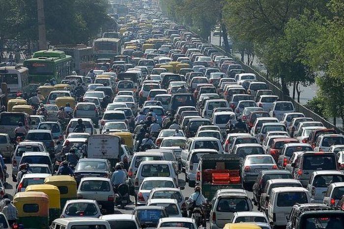 Illustrasi kemacetan di jalan raya