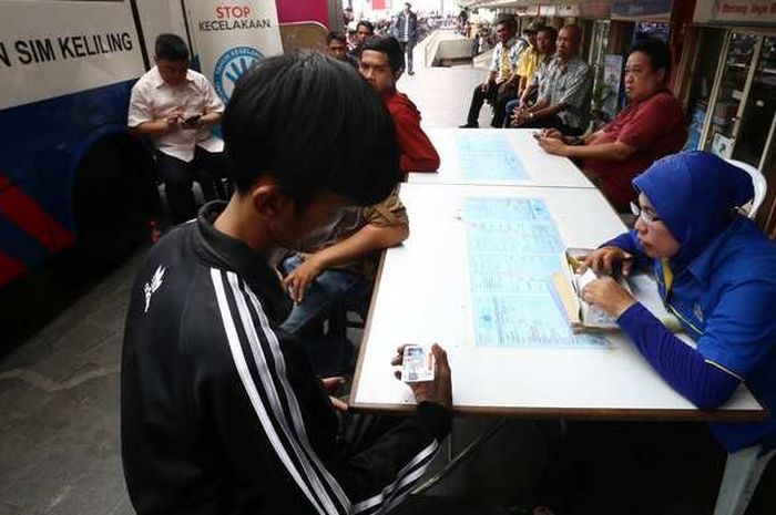 Ilustrasi pelayanan SIM ditutup selama cuti bersama