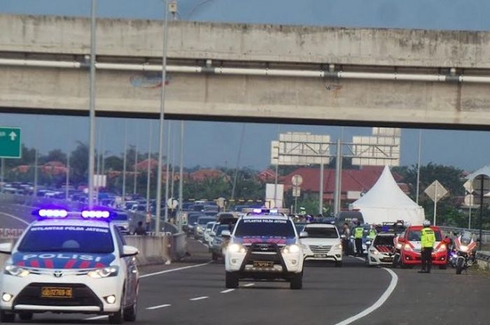 Ruas Tol Brebes-Semarang resmi dibuka Kapolda Jateng, Irjen Pol Condro Kirono pada Jumat (8/6/2018)
