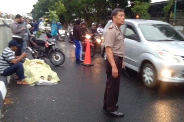 Korban kecelakaan di Pasar Minggu, Jakarta Selatan