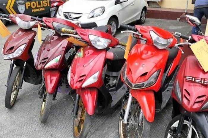 Yamaha Mio hasil curanmor dicat merah oleh pelaku