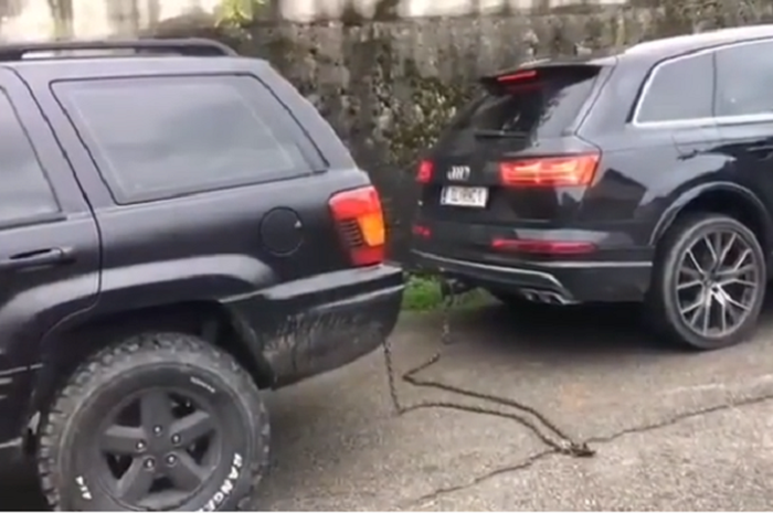 Jeep Grand Cherokee vs Audi Q7