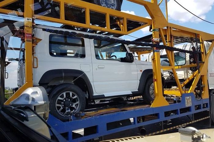 Suzuki Jimny baru dalam proses delivery