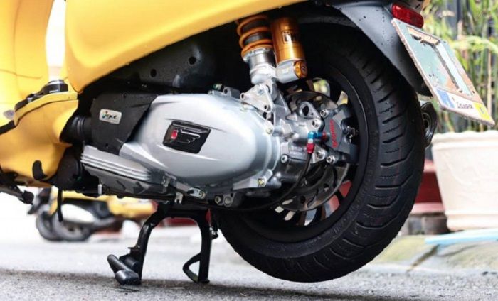 Sokbreker belakang juga pakai Ohlins
