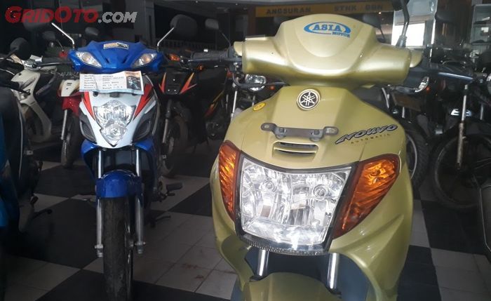 Lampu bego di Suzuki Arashi dan Yamaha Nouvo