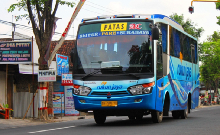 Ilustrasi bus PATAS