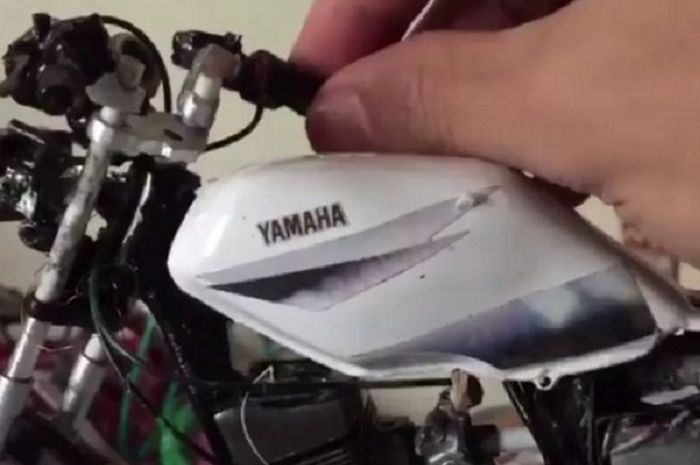 Motor Yamaha RXZ skala lebih kecil dari aslinya