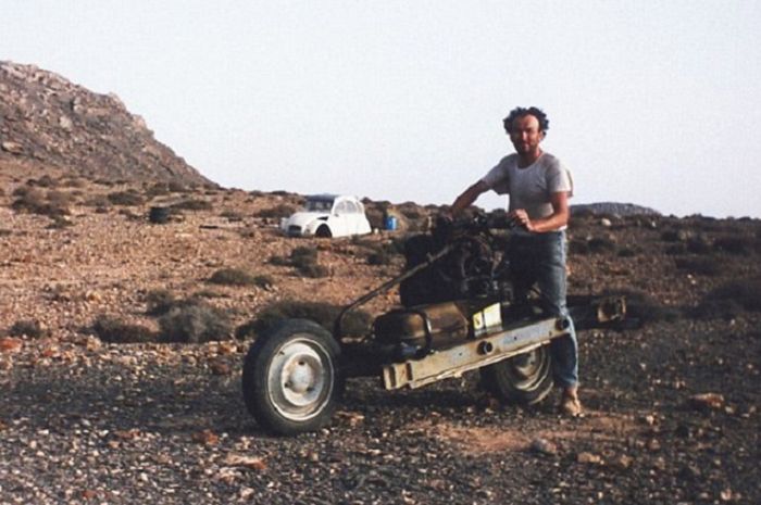 Emile Lray dengan Motor Buatannya