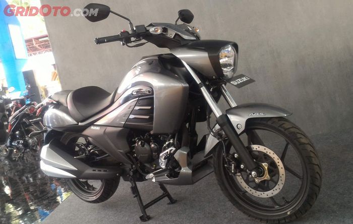 Suzuki Intruder 150 sempat dipamerkan oleh SIS di Indonesia