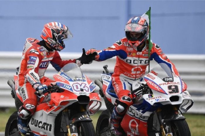 Danilo Petrucci (kanan) dan Andrea Dovizioso (kiri)