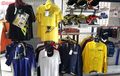 Kamu Fans Valentino Rossi? Ini Daftar Harga Apparel Resmi VR 46 Asia Racing Apparel. Mulai Rp 25 Ribuan
