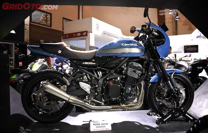 Kawasaki Z900RS Cafe warna Storm Cloud Blue