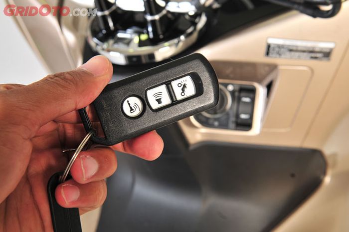 Honda PCX 150 gunakan Smart Key System