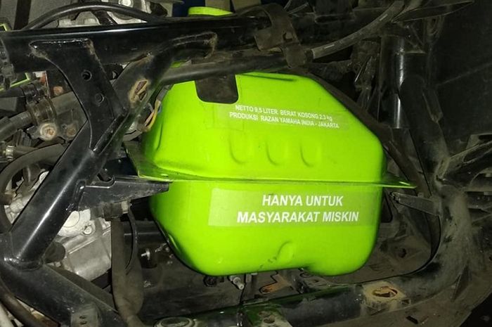 Tangki motor Yamaha NMAX jumbo, bisa muat 9,5 liter bensin.