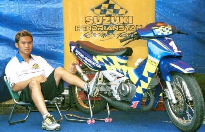 Hendriansyah sudah mulai berkarir di balap road race sejak 1997